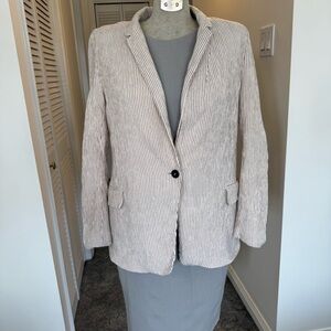 H&M cream  Single-Button Blazer with stripe. 12